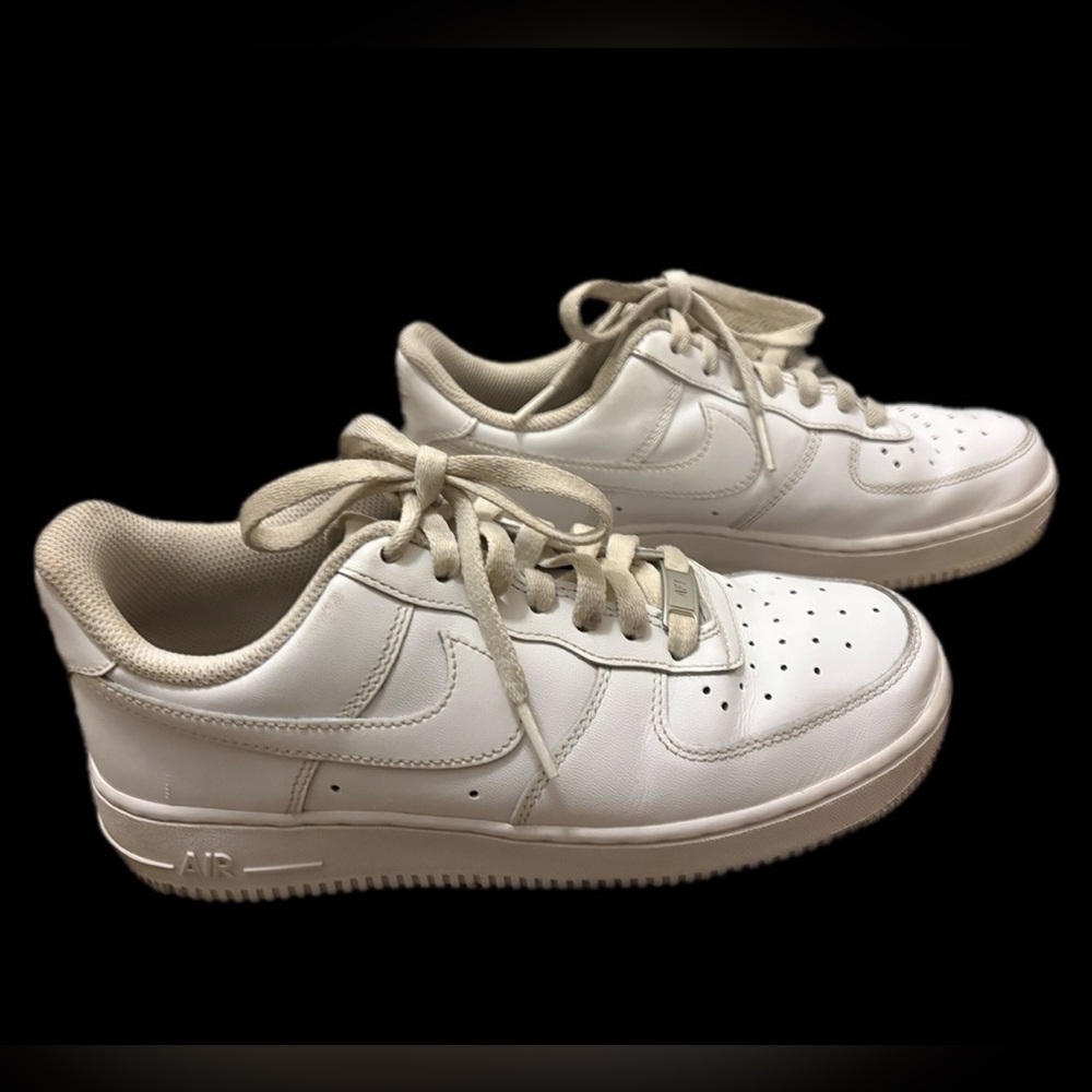 Nike Airfirce 1‎ White Leather Sneakers